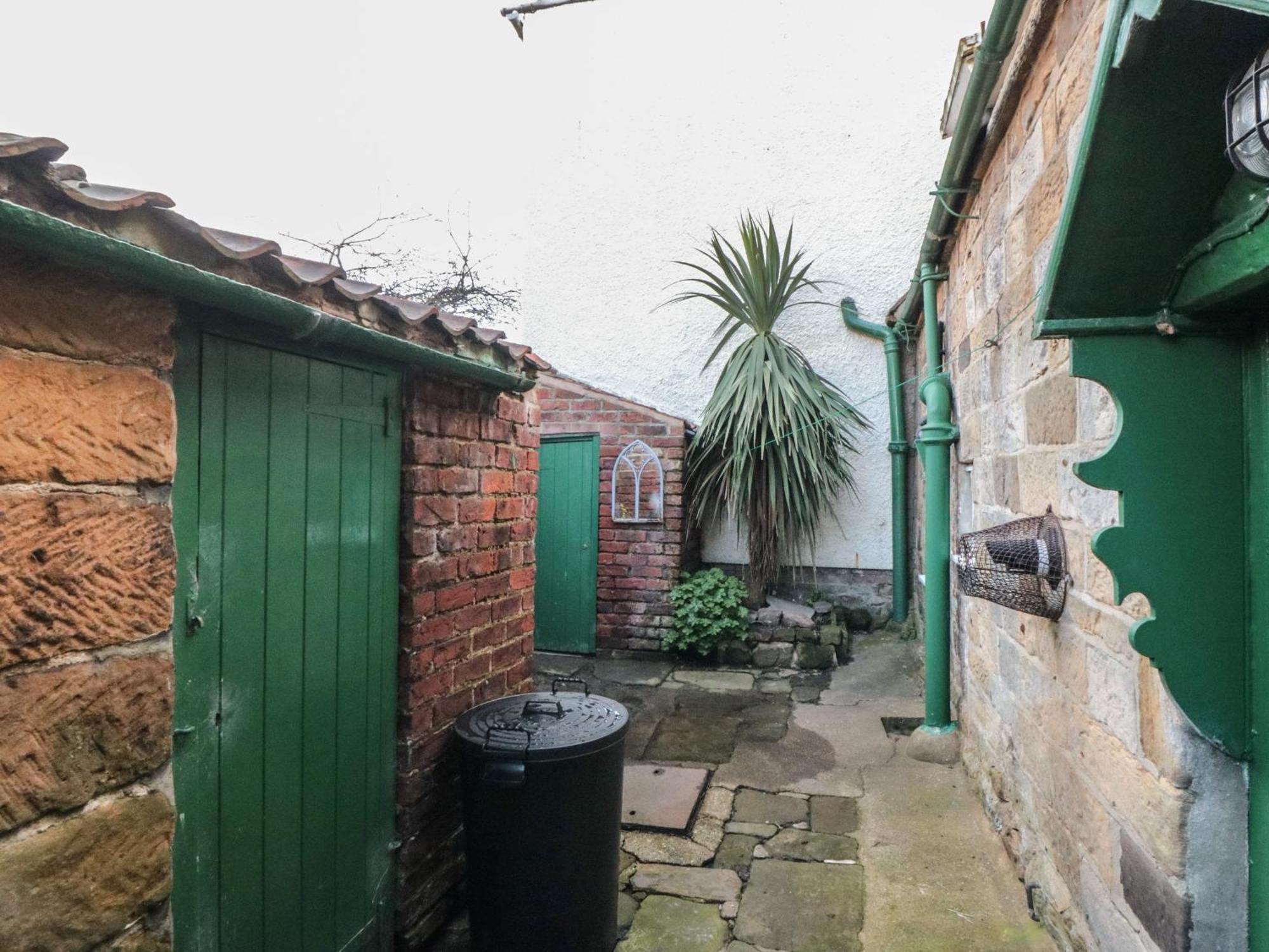וויטבי Newton Cottage מראה חיצוני תמונה